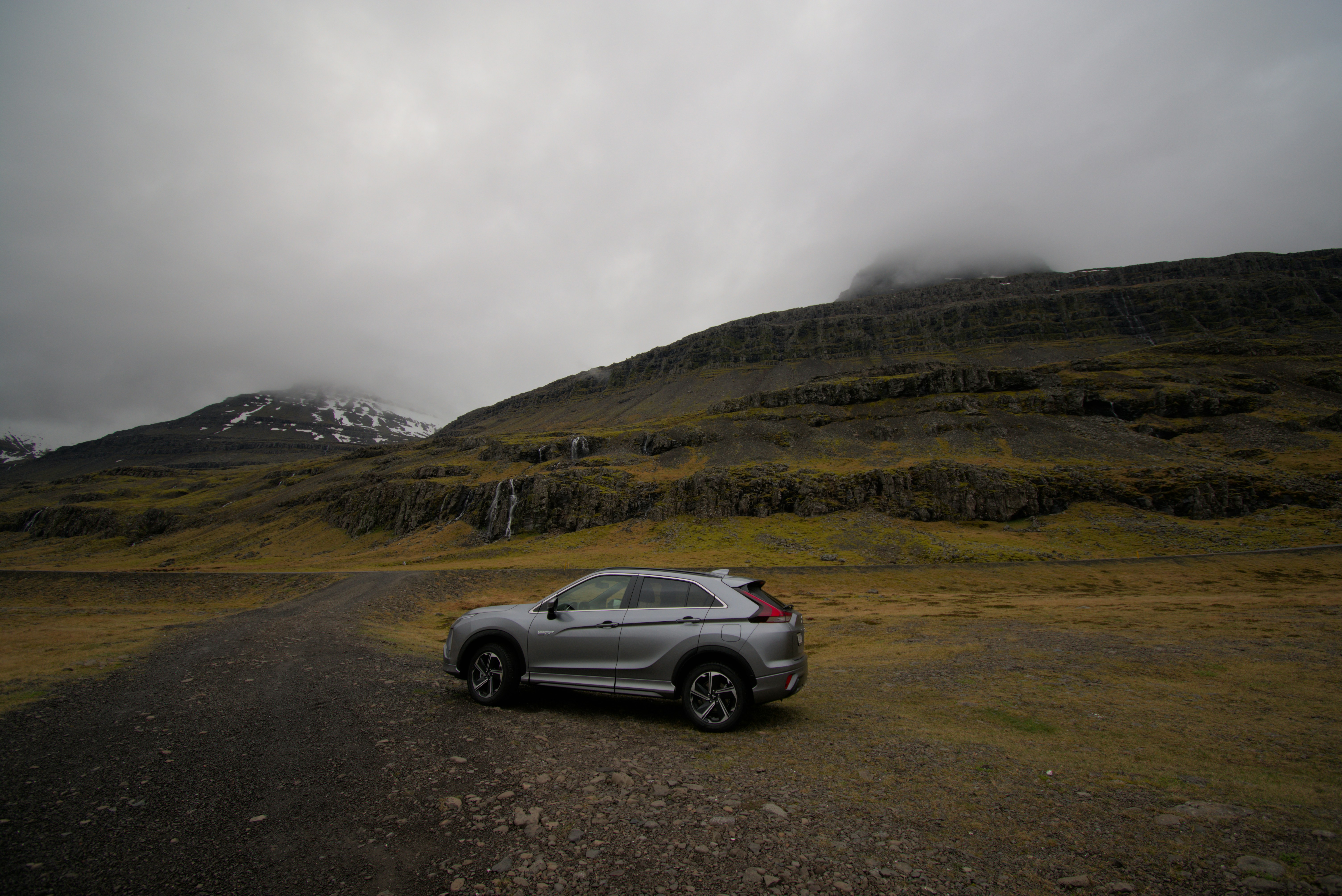 Mitsubishi Eclipse Cross startet noch 2025 als reines Elektroauto