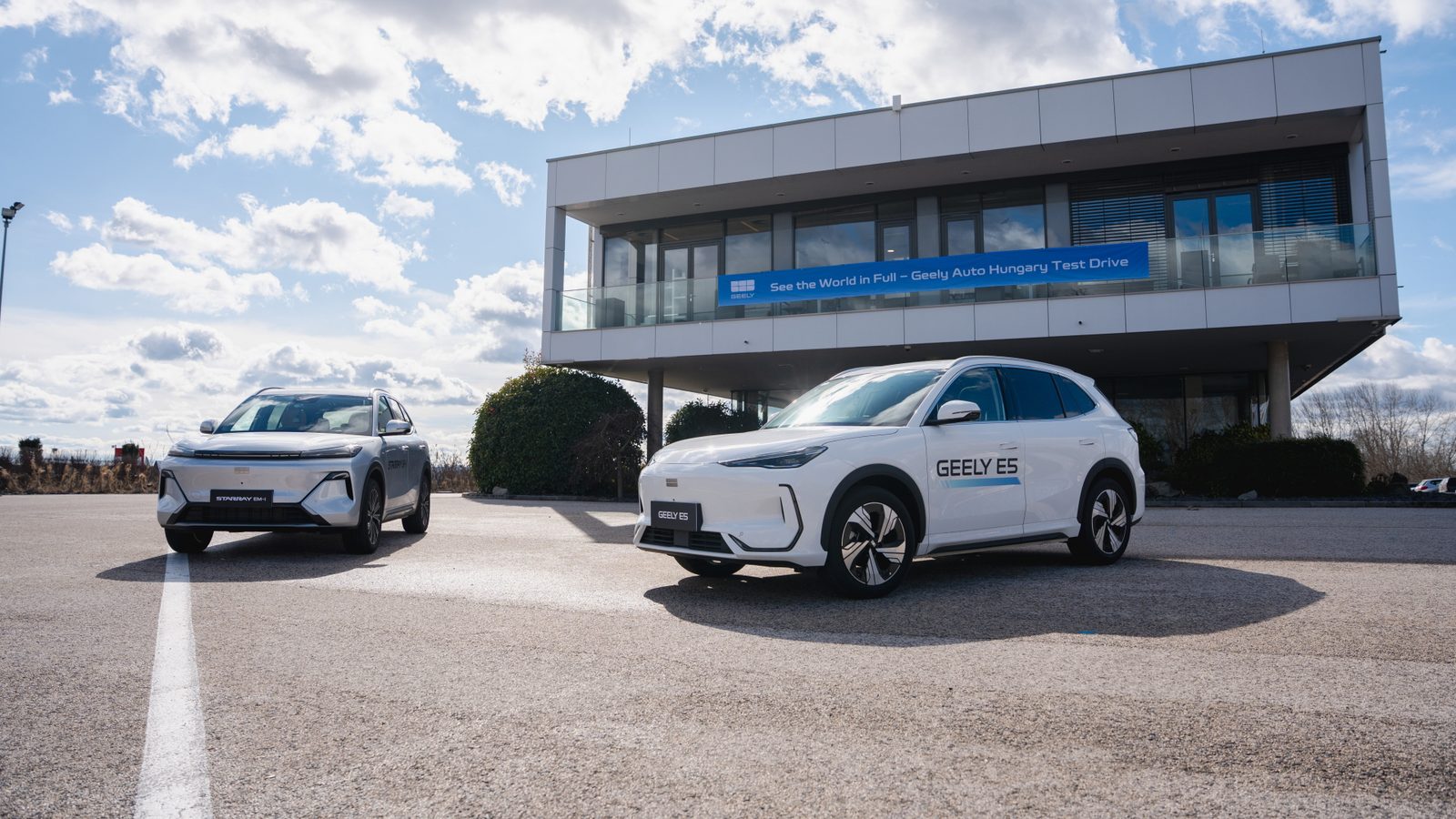 Geely E5: Chinesischer Elektro-Neuling startet mit Kampfpreis im Kompaktsegment